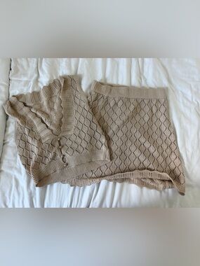 Light Beige Eyelet-Knit Women’s skirt Set